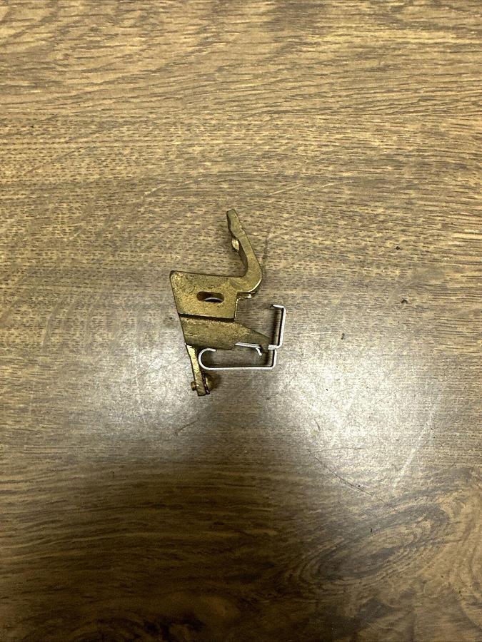 GE,894A627G01,Brush Holder