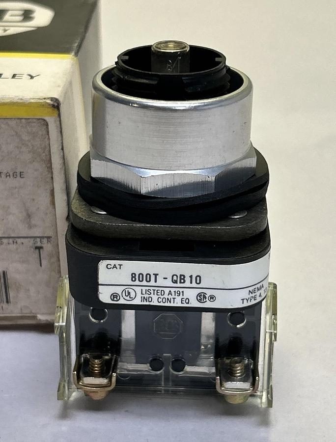 ALLEN BRADLEY,800T-QB10,ILLUMINATED PUSH BUTTON NOS