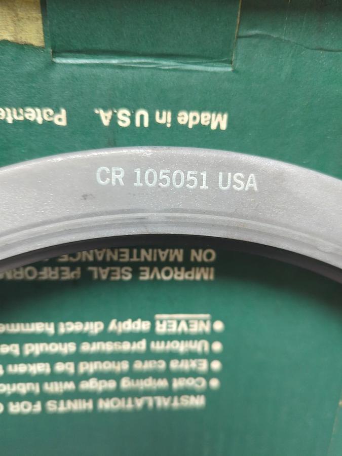 CHICAGO RAWHIDE,105051,OIL SEAL 10.5X12.5X0.625 NOS