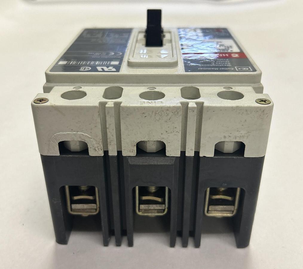 Used CUTLER HAMMER,HMCP003ADC,CIRCUIT BREAKER 3A 600V 3P
