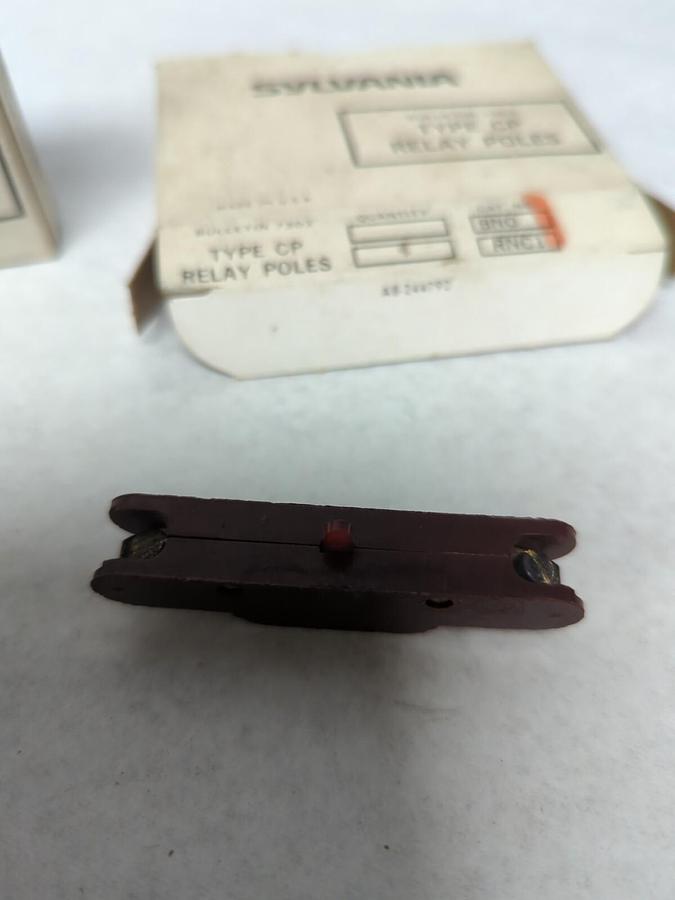 SYLVANIA,7303,TYPE CP RELAY POLES BNO RNC1 LOT OF 8 NOS