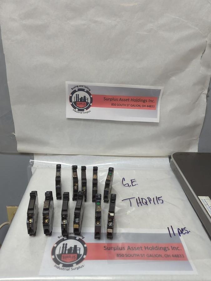 Used GENERAL ELECTRIC,THQP115,CIRCUIT BREAKER 1-POLE 15 AMP LOT OF 11 PRE-OWNED