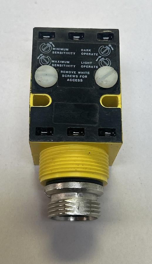 Used BANNER,SM912FQD,FIBER OPTIC SENSOR