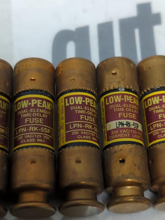 COOPER BUSSMANN,LPN-RK-5SP,LOW-PEAK 5 AMP FUSE LOT OF 7 NOS