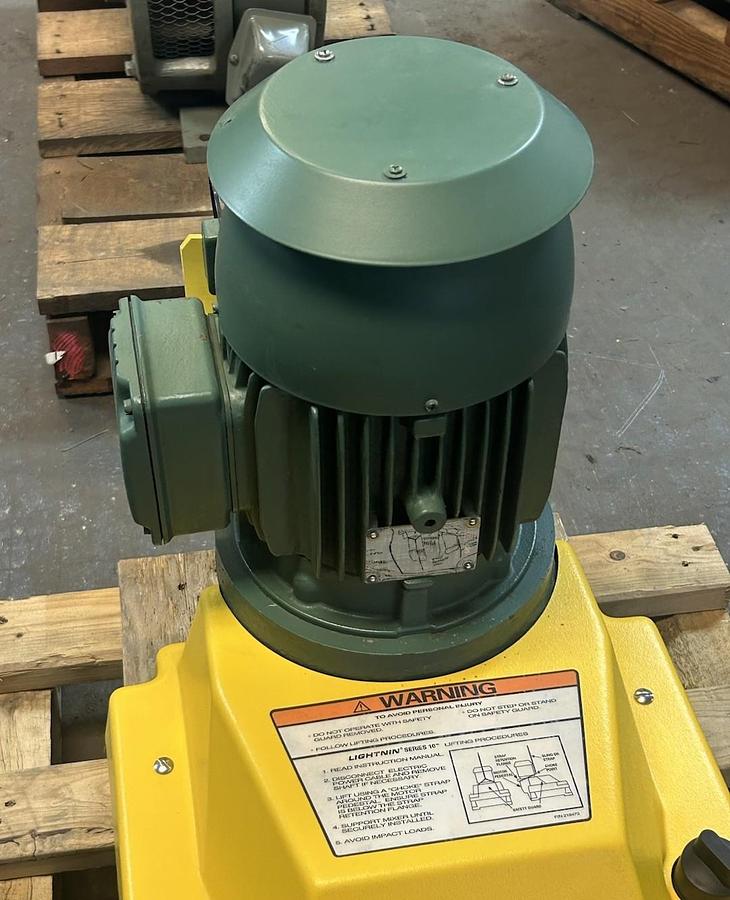 LIGHTNIN,14Q1.5,SERIES 10 MIXER 1.5HP 125RPM 14.06 RATIO