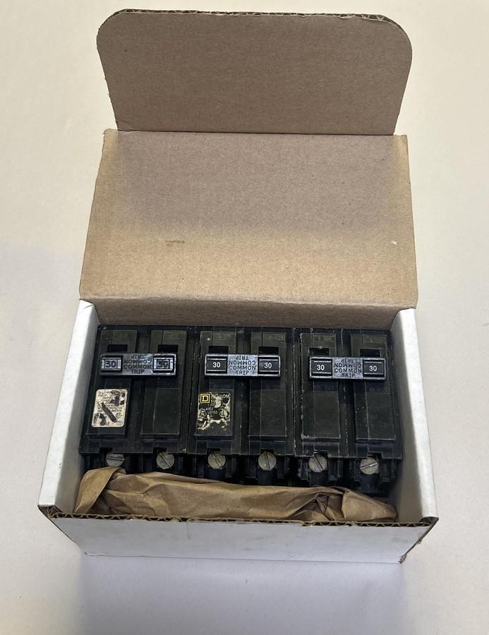 Used SQUARE D,HOM230,CIRCUIT BREAKER 30A 120/240V 2P LOT OF 3