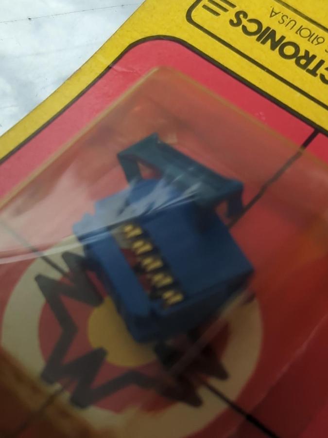 GC ELECTRONICS,41-898,TEN CONTACT INSULATION DISPLACEMENT SOCKET CONNECTOR NOS