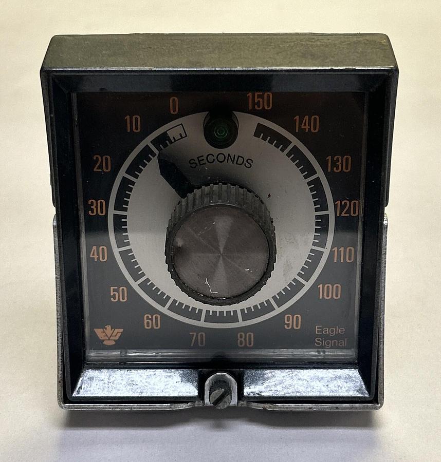 Used EAGLE SIGNAL,HP77A6,ELECTRIC REPEAT CYCLE TIMER 0-150 MINUTES