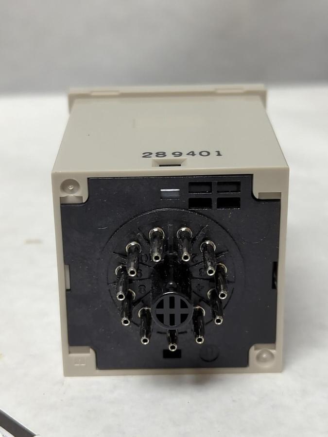 OMRON,H3CR-A,TIMER MODULE 1.2S TO 300H NOS
