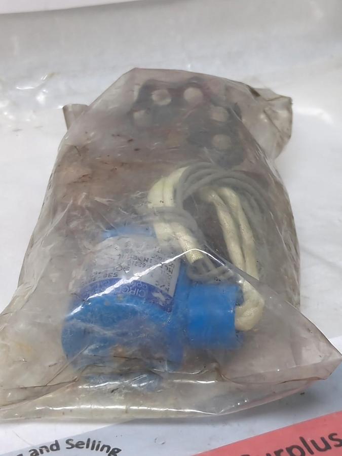 CIRCLE SEAL CONTROLS,530-30HPLAA2SM,SOLENOID VALVE 115/60AC VOLT AMP 60 NOS