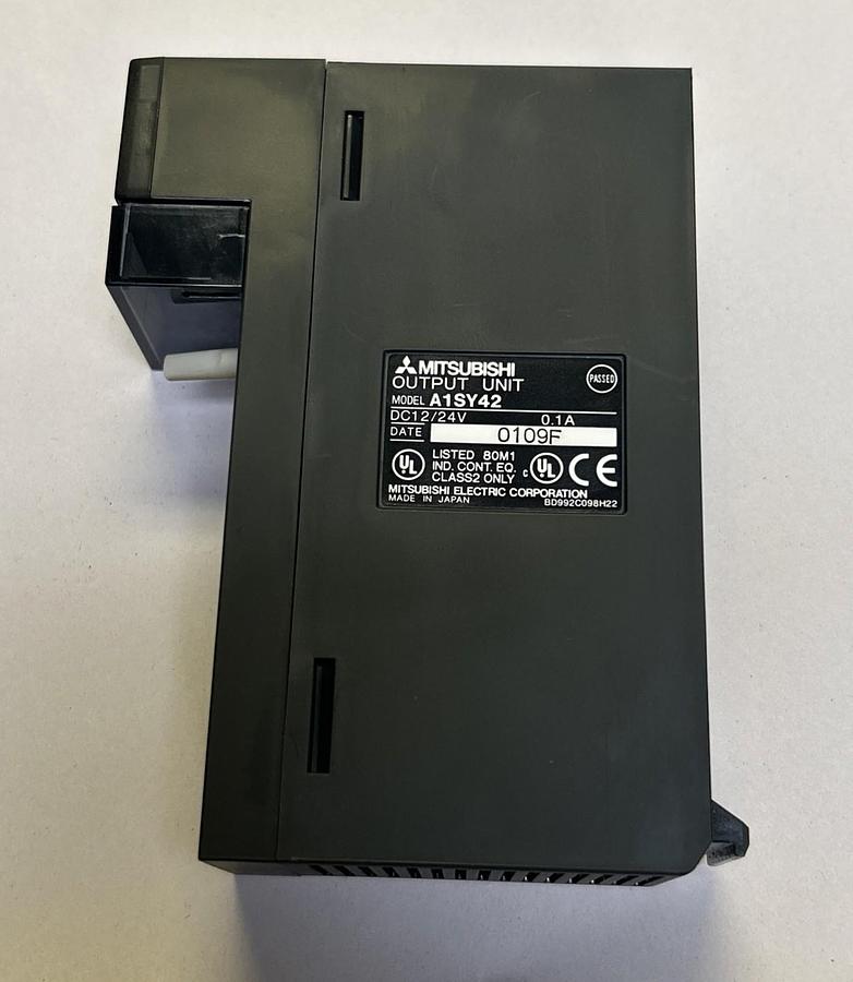 Used MITSUBISHI,A1SY42,OUTPUT UNIT