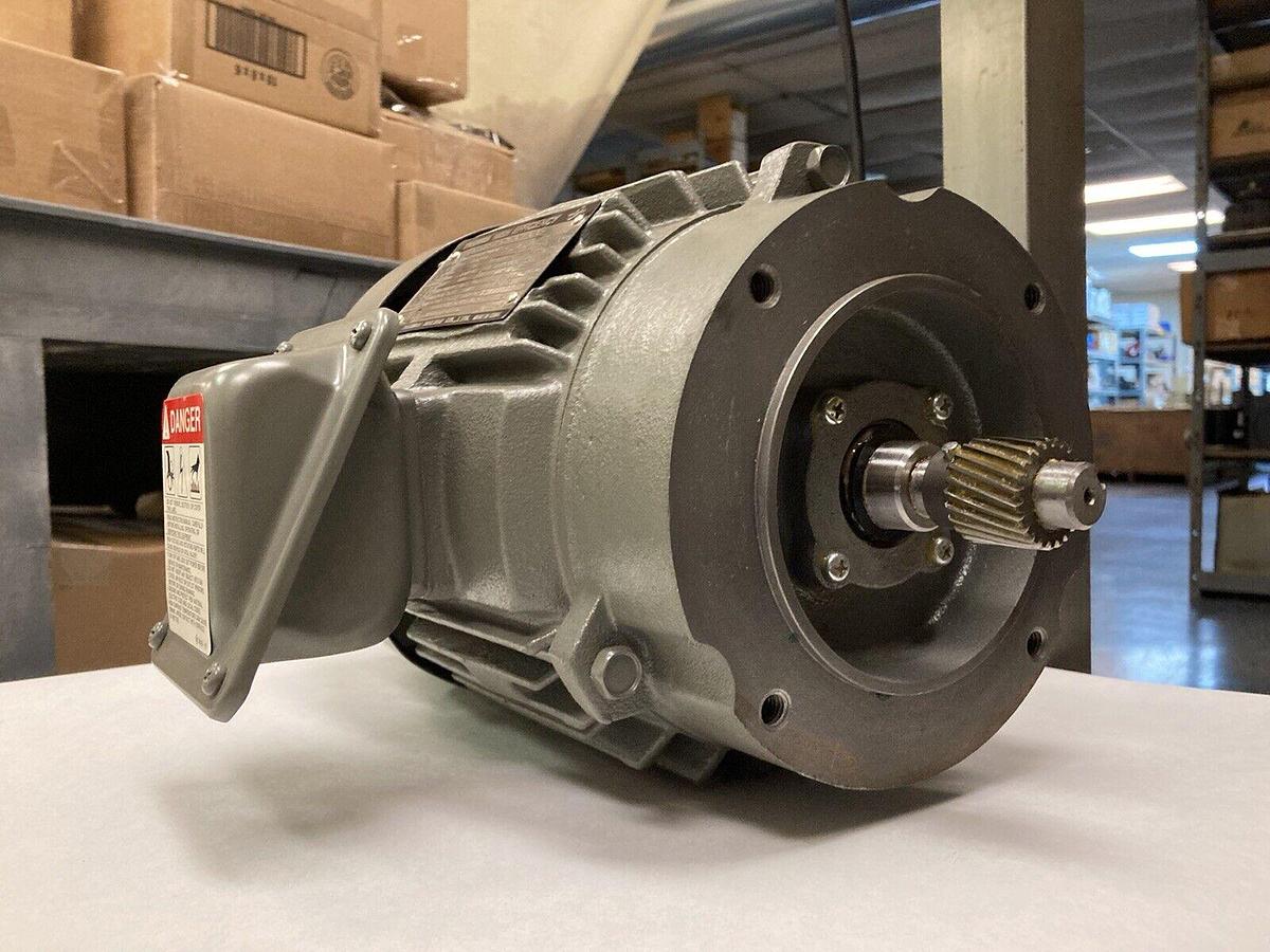 Toshiba,B0014FLC2AO2,1 HP 3-Phase Induction Motor 1745 RPM  230/460V 56C Frame