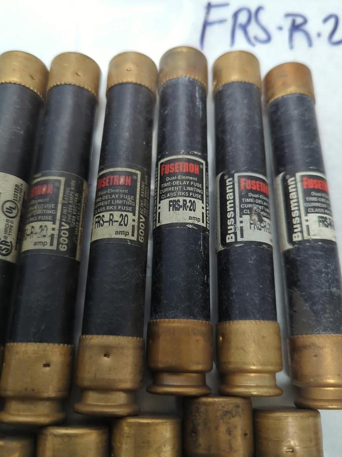 Used COOPER BUSSMAN,FRS-R-20,FUSETRON 20 AMP FUSE LOT OF 13 PRE-OWNED