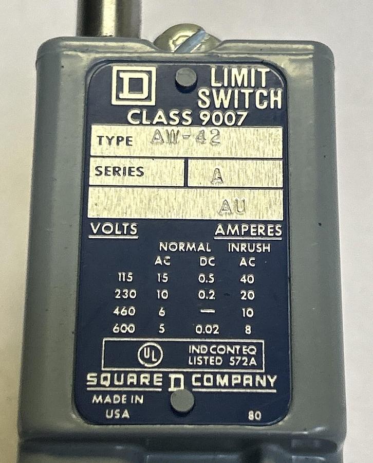 Used SQUARE D,9007AW42,LIMIT SWITCH