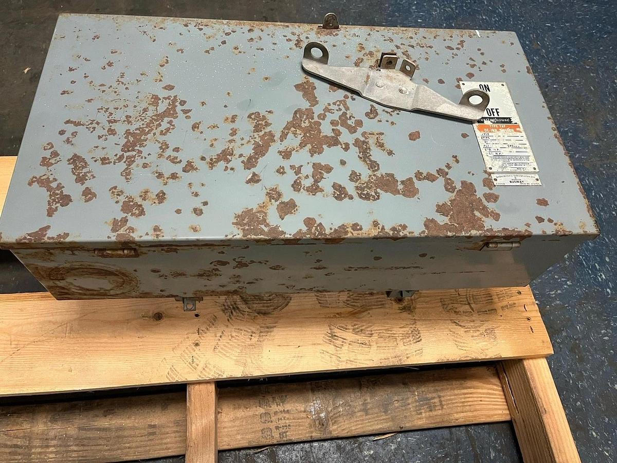 Used WESTINGHOUSE,DE-ION SWITCH BUSWAY BUS PLUG 200AMP 480/277V 3PH see desc