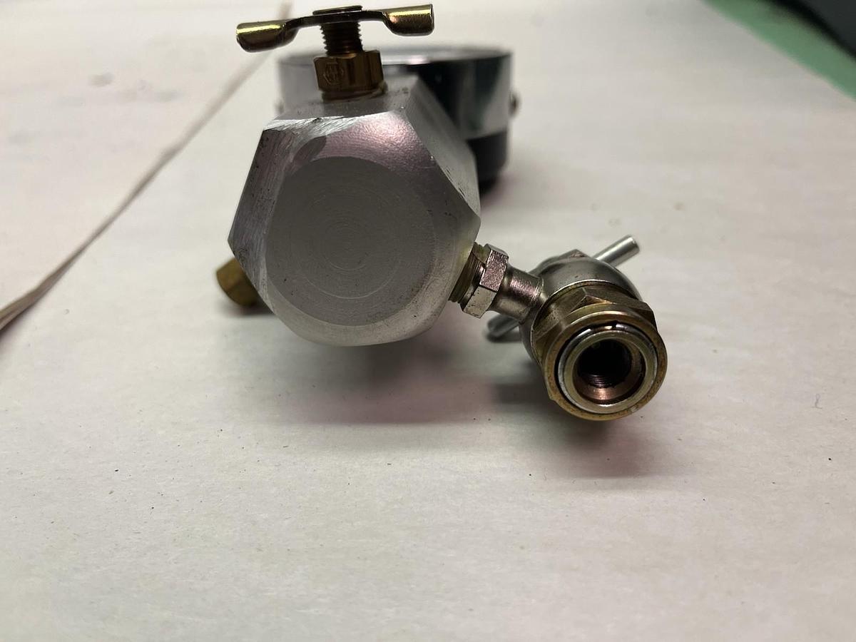 TOBUL,G2525F,ACCUMULATOR 0-3000PSI