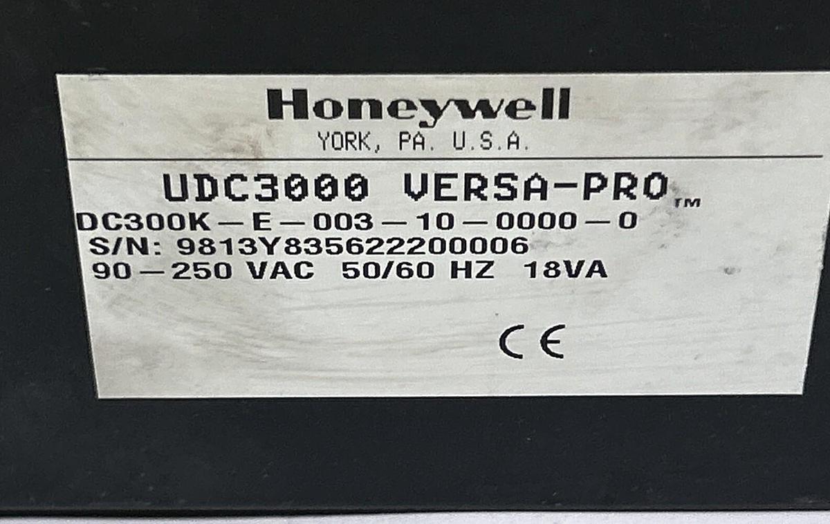 Used HONEYWELL,DC300K-E-003-10-0000-0,UNIVERSAL DIGITAL CONTROLLER