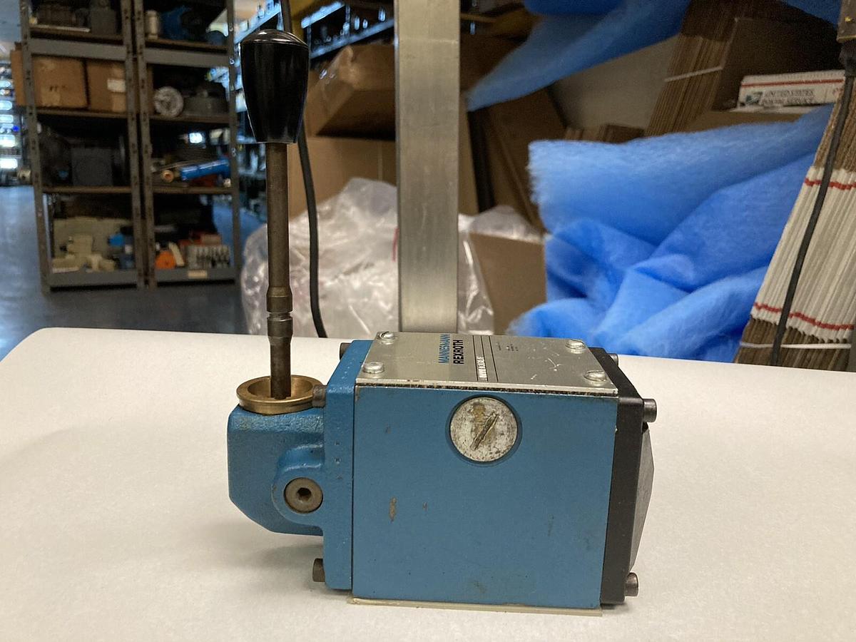 Used Rexroth,4WMM10GA31/F,Hydraulic Directional Control Valve