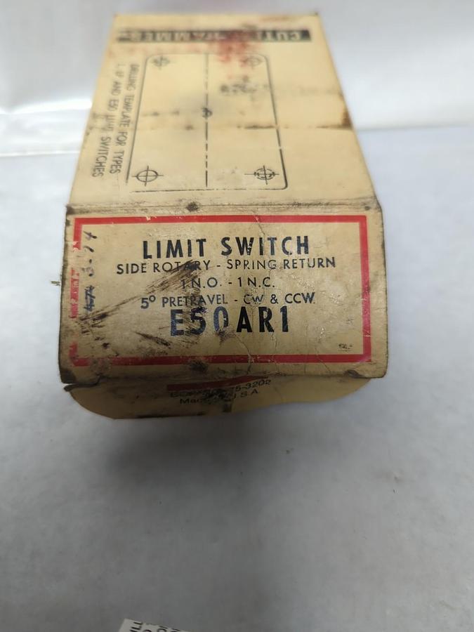 CUTLER-HAMMER,E50AR1,HEAVY DUTY LIMIT SWITCH NOS