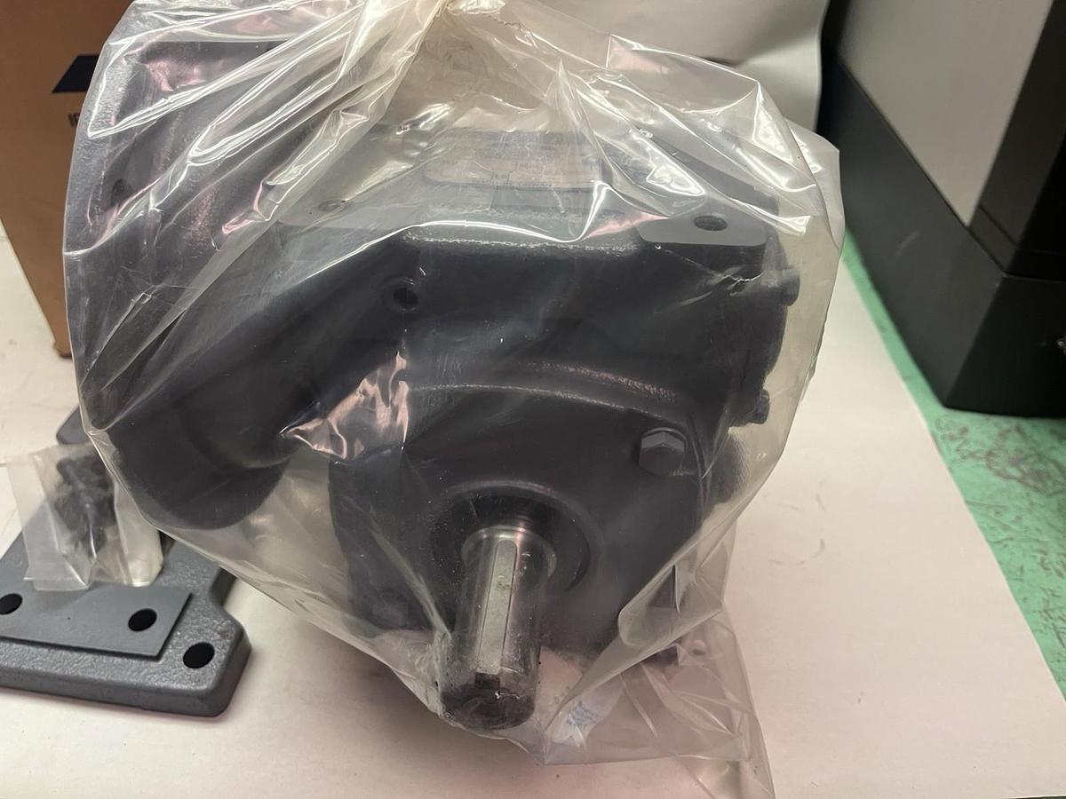 IPTS,IC60-60:1-R-56C,GEAR SPEED REDUCER RATIO 80 56C 0.68HP