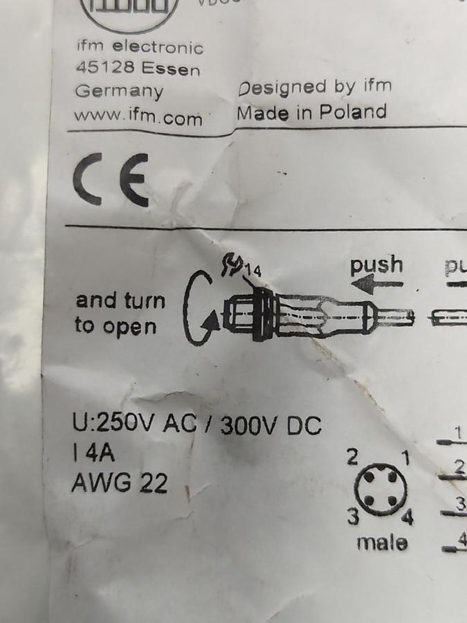 IFM,EVC013,CONNECTOR CABLE 5-PIN 300V DC NOS