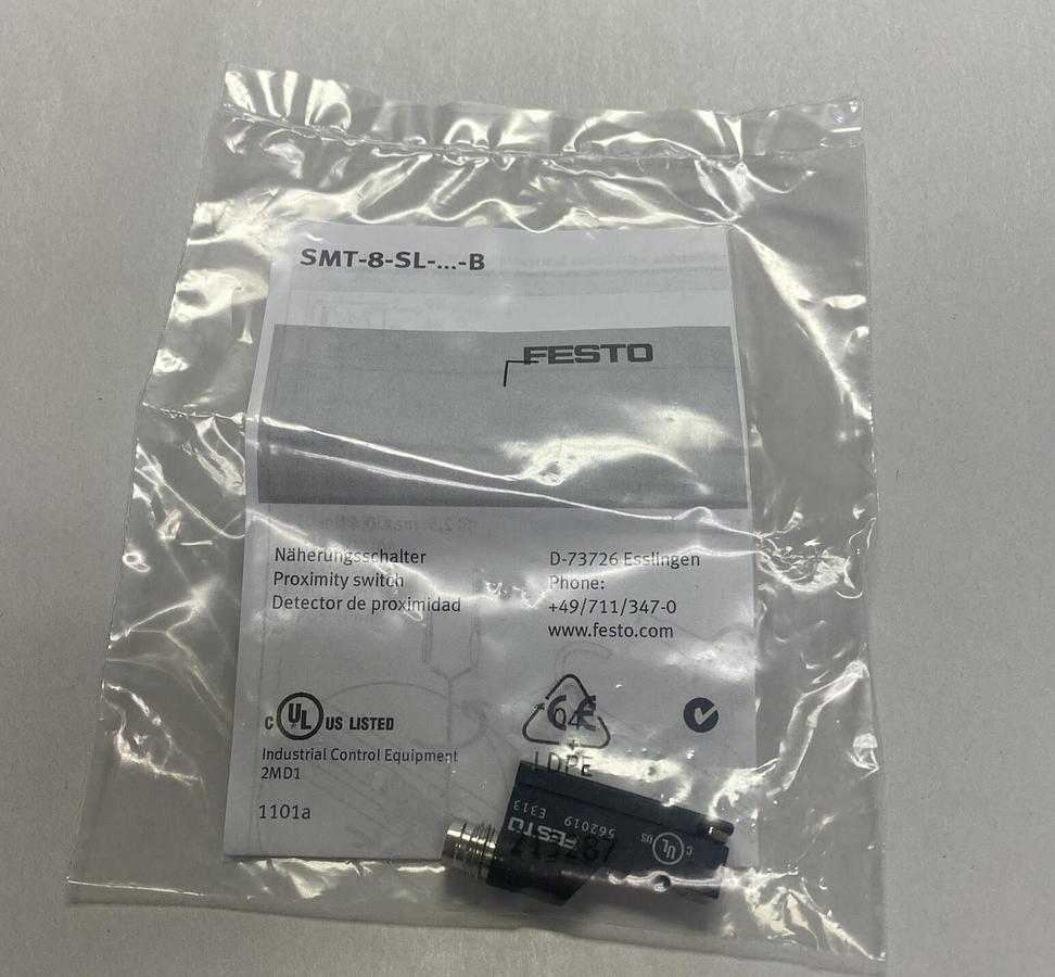 Used FESTO,SMT-8-SL-...-,B PROXIMITY SENSOR NEW
