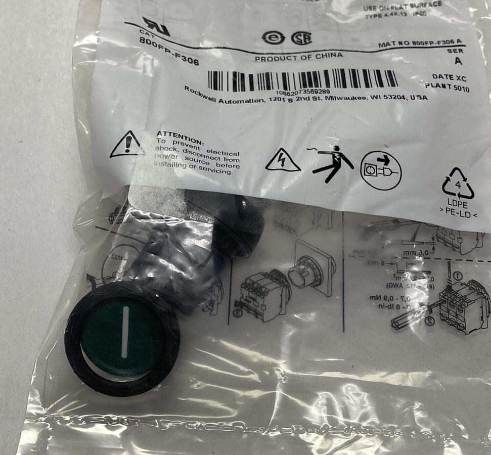 Used ALLEN BRADLEY,800FP-F306,SER A PUSH BUTTON NEW