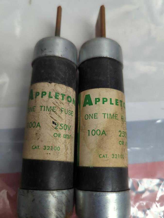 Used APPLETON,32100,ONE-TIME 100 AMP FUSE LOT OF 2 PRE-OWNED