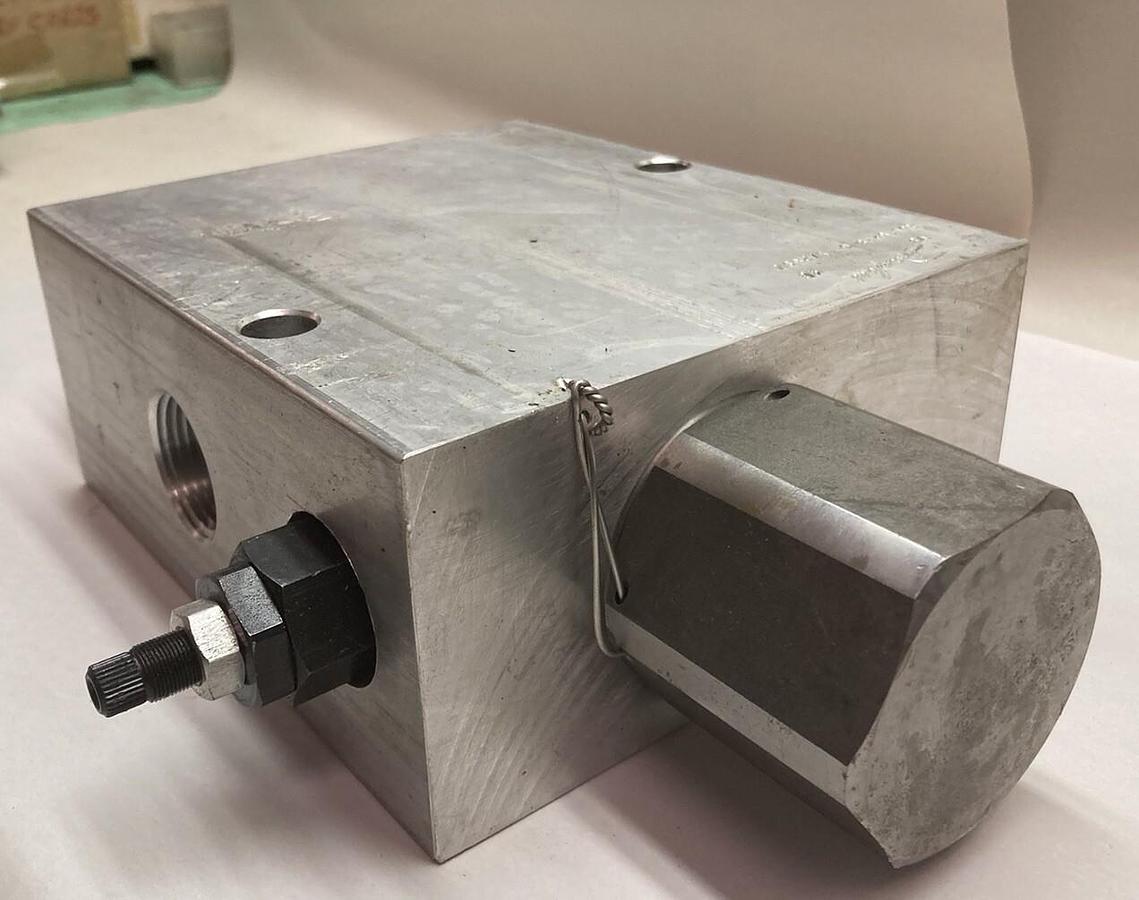 Used Danfoss,1UL15-P8-6-15/25SV,Shift Valve