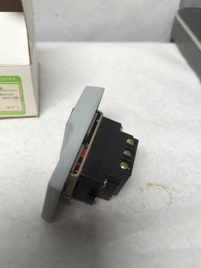 GENERAL ELECTRIC,CR101BA0B,MANUAL MOTOR STARTING SWITCH NOS