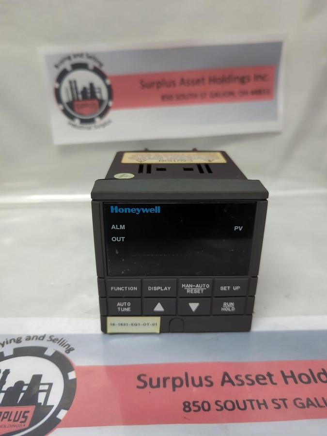 Used HONEYWELL,UDC2000,MINI-PRO UNIVERSAL DIGITAL COUNTER PRE-OWNED