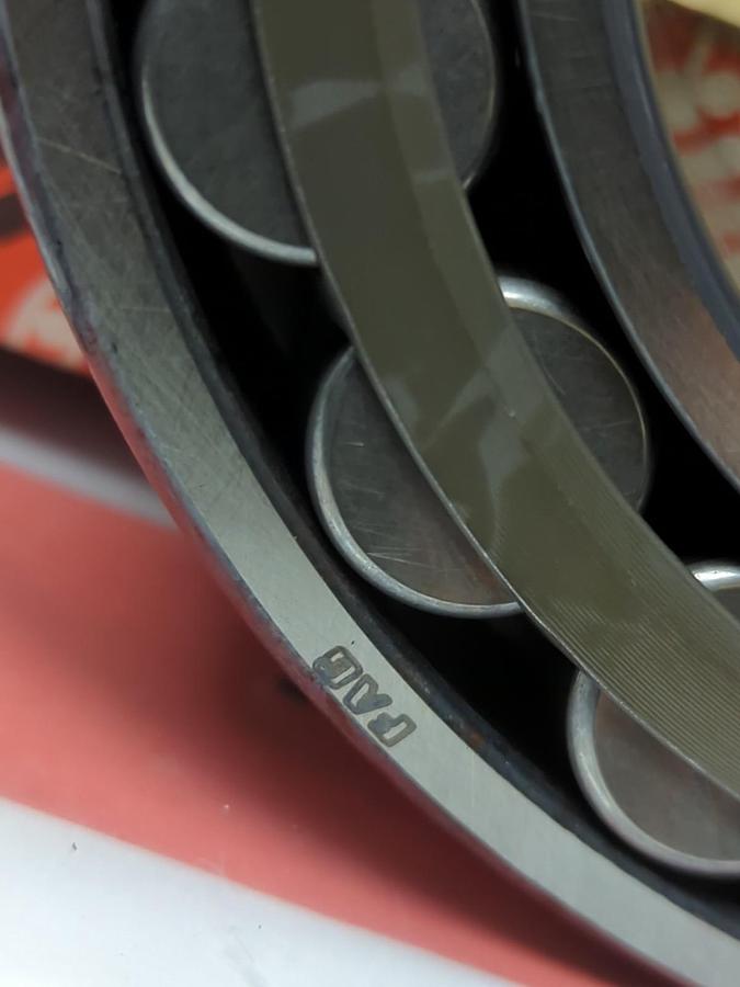 FAG,22217EK.C3,SPHERICAL ROLLER BEARING 85X150X36MM NOS