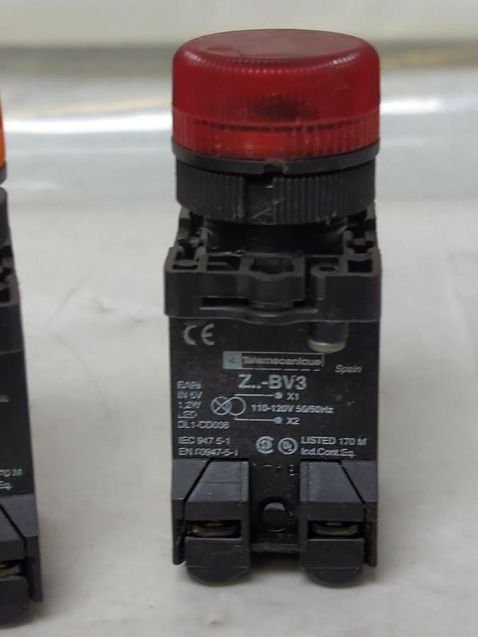 Used TELEMECANIQUE,Z-BV3,INDICATOR LAMP RED/AMBER/GREEN LOT OF 3 PRE-OWNED