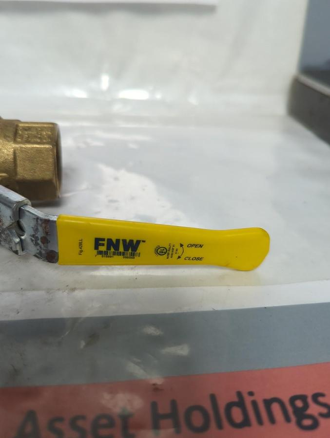 Used FNW,PN30W-M0P6,BALL VALVE 1 INCH NOS