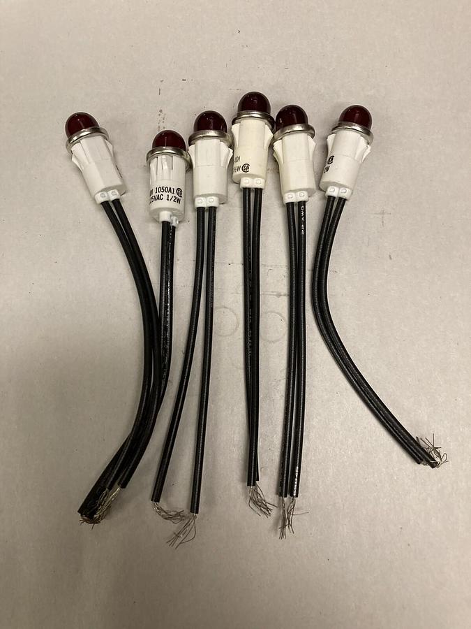 IDI,1050A1,Red Indicator Lights Lot of 6