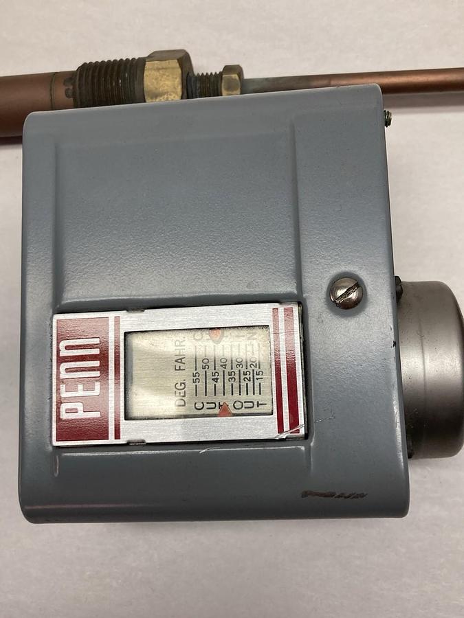 Johnson Controls,8430,Temperature Switch