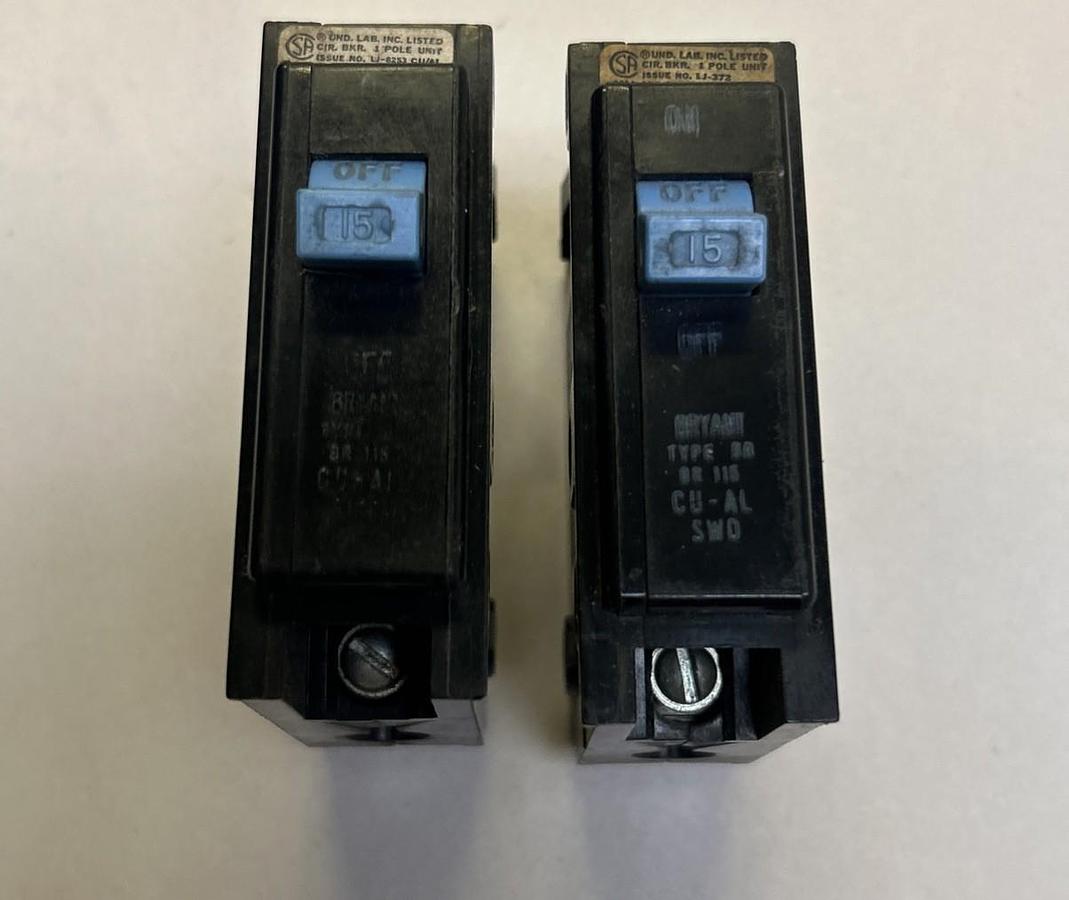 Used BRYANT,BR115,CIRCUIT BREAKER 15A 120/240V 1P LOT OF 2