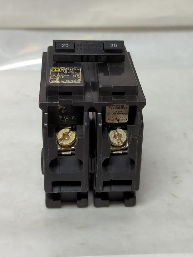Used SQUARE D,HOM220,CIRCUIT BREAKER 20 AMP 2-POLE PRE-OWNED