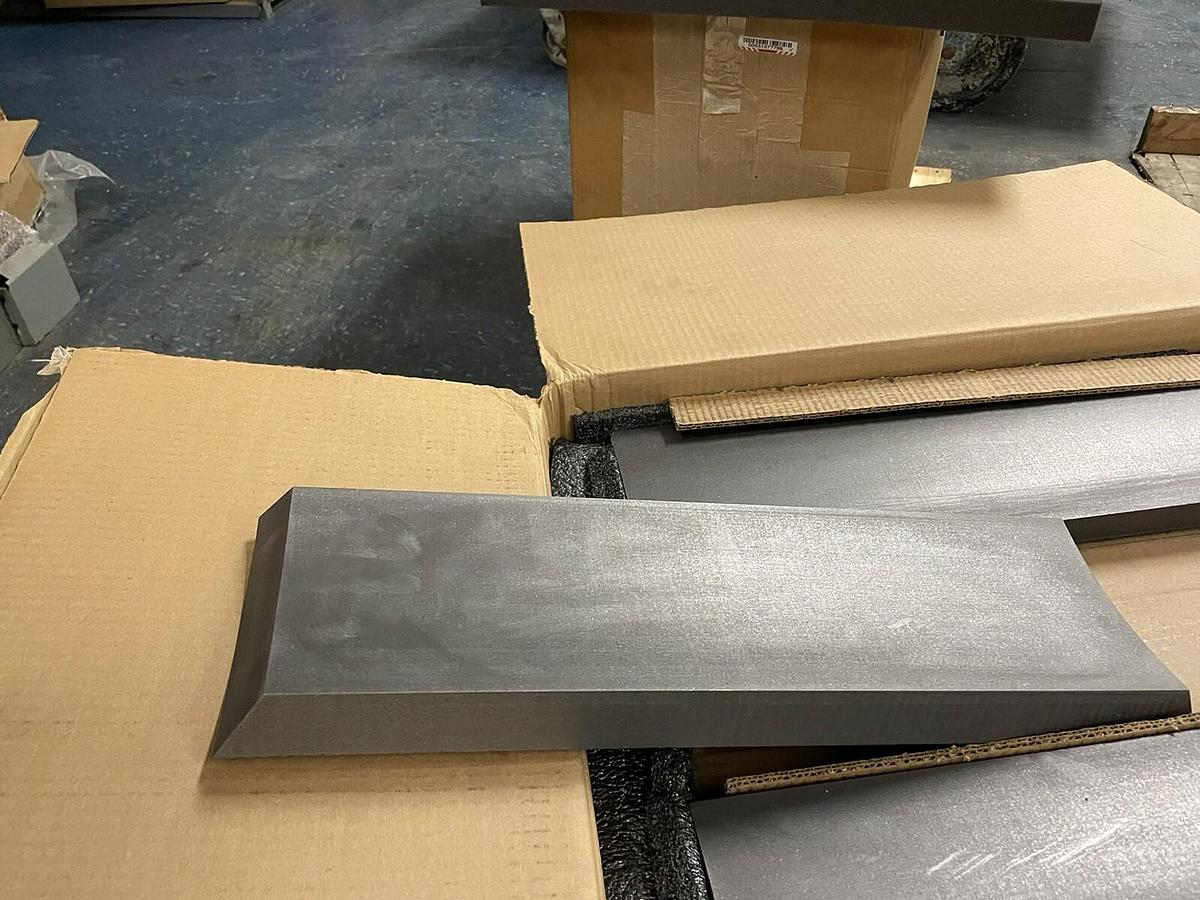 Used SGL Group Carbon Company,707819,HLM INSERT 4 PIECES SIZE 1.848 X 6.408 X22.031