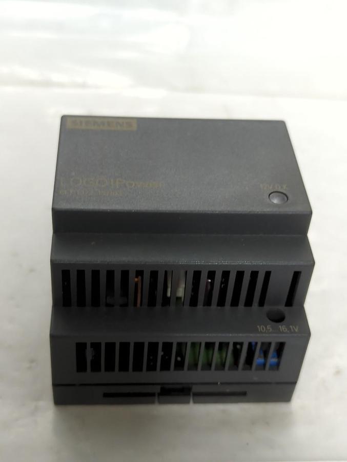 Used SIEMENS,6EP1322-1SH03,LOGO!POWER POWER SUPPLY PRE-OWNED