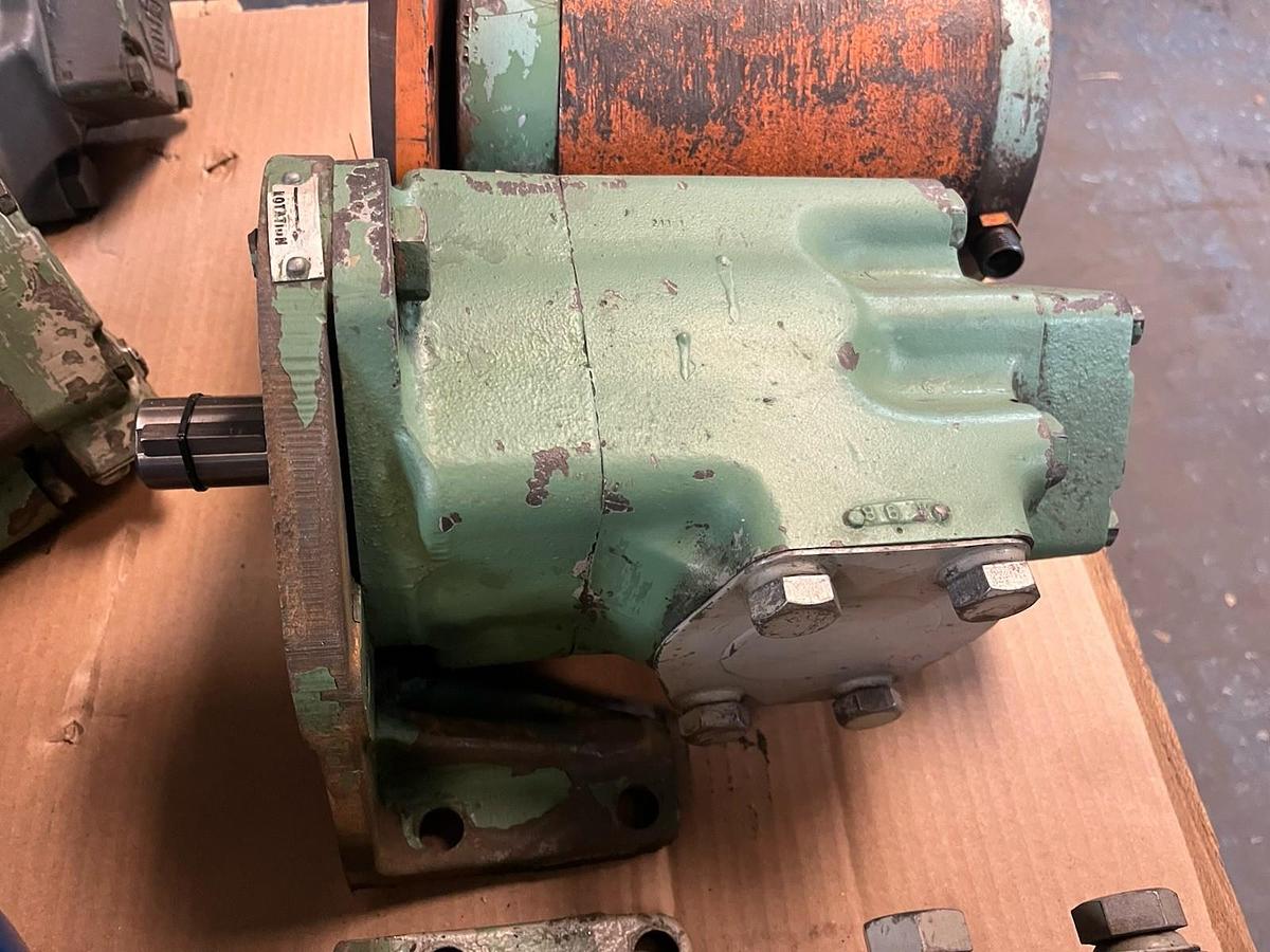 Used VICKERS,3520V35A-5-1DD-10-181,VANE PUMP