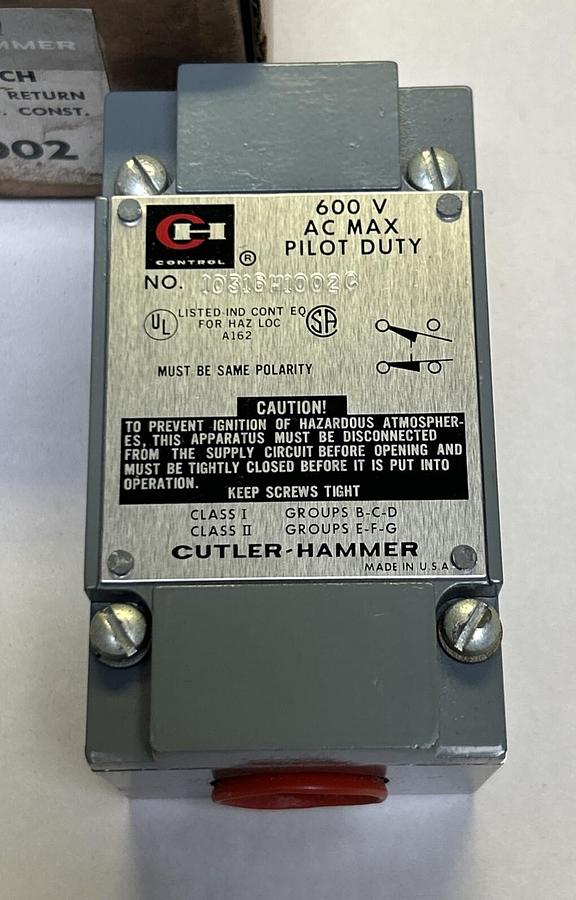 CUTLER-HAMMER,10316H1002C,LIMIT SWITCH TYPE LX NEW