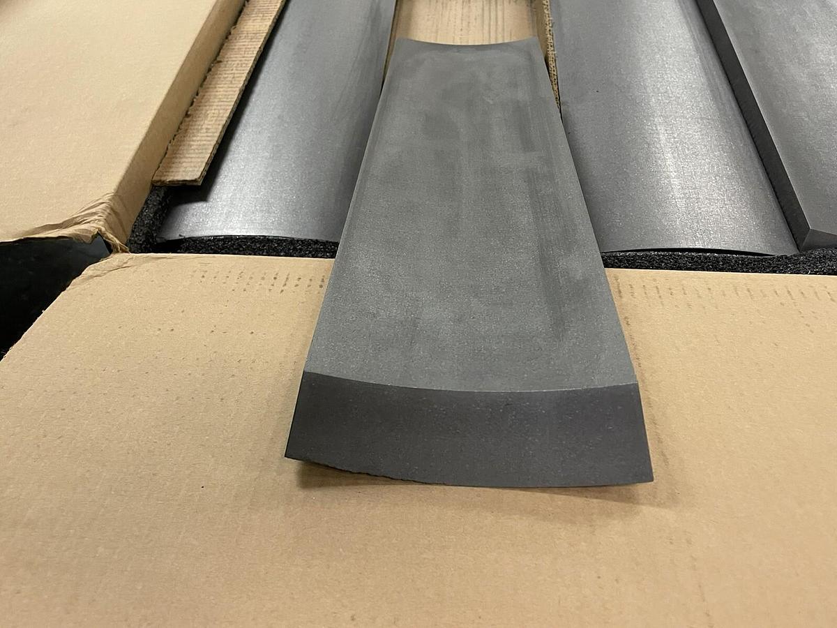 Used SGL Group Carbon Company,707819,HLM INSERT 4 PIECES SIZE 1.848 X 6.408 X22.031