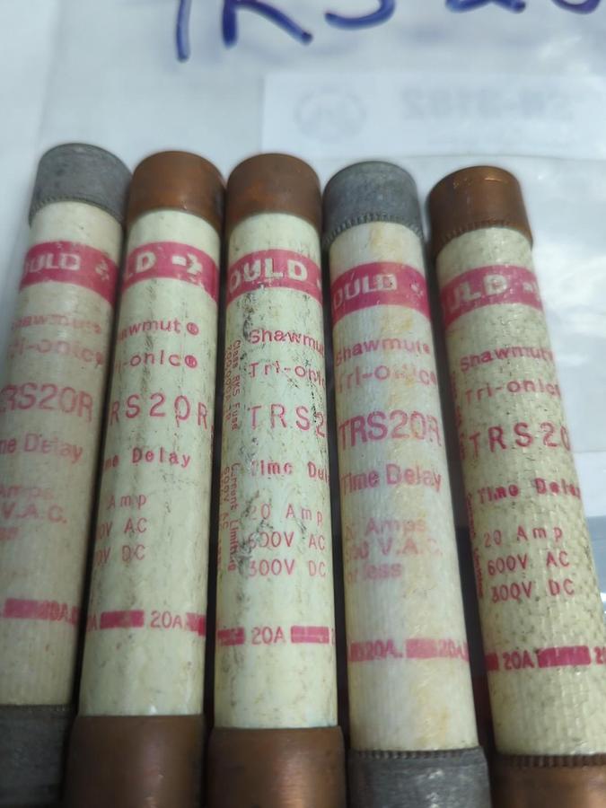 Used GOULD SHAWMUT,TRS-20R,TRI-ONIC 20R AMP FUSE LOT OF 5 PRE-OWNED