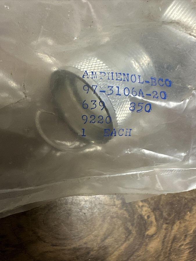 Used Amphenol,97-3106A-20,Connector Kit