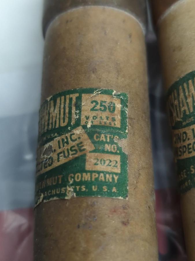 Used GOULD SHAWMUT,2022,100 AMP FUSE LOT OF 2 PRE-OWNED