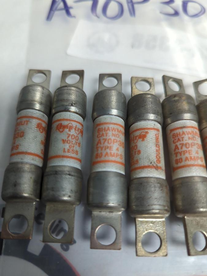 Used GOULD SHAWMUT,A70P30,TYPE 4 30 AMP FUSE LOT OF 7 PRE-OWNED