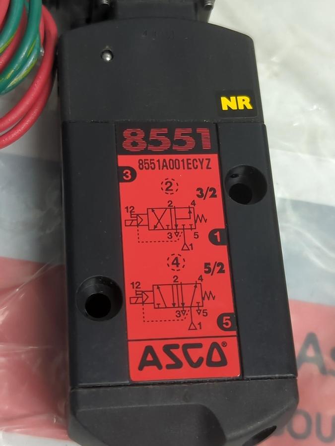 Used ASCO,8551ADD1ECYZ,SOLENOID VALVE 120V PRE-OWNED