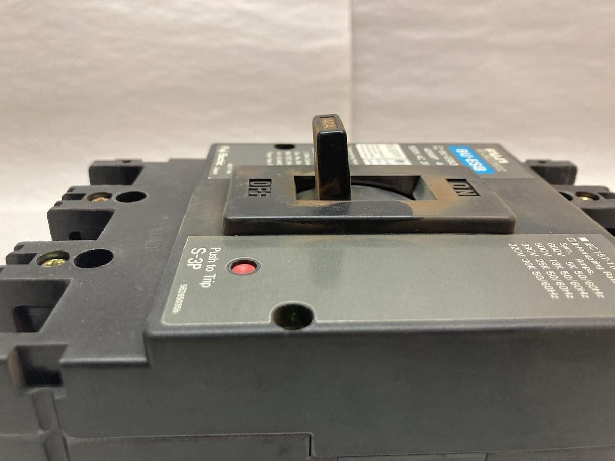 Used Fuji Electric,BU-ESB3040,Circuit Breaker