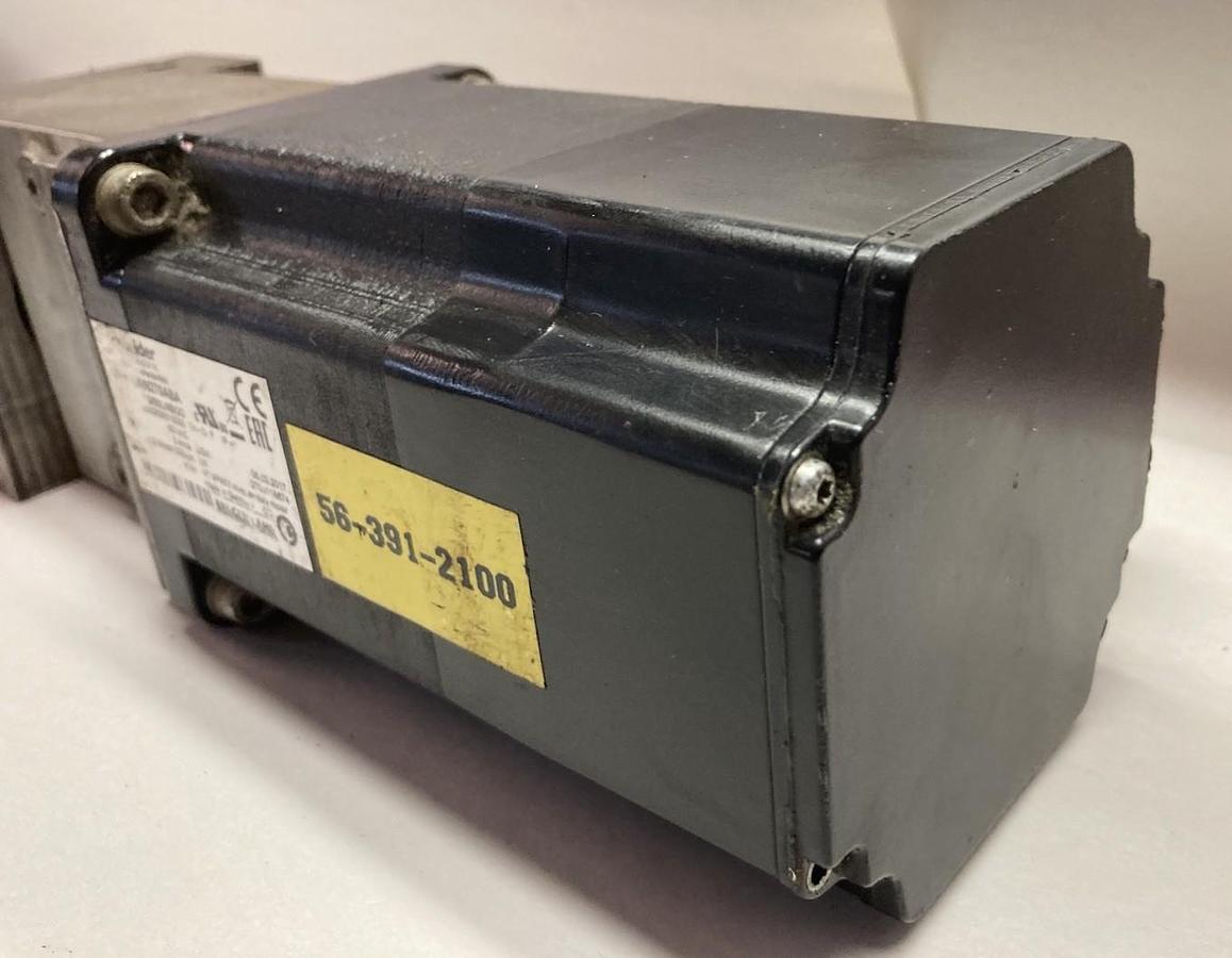 Used Schneider Electric,BRS39AN270ABA,Servo Motor 92Vac 5 Arms 4Nm